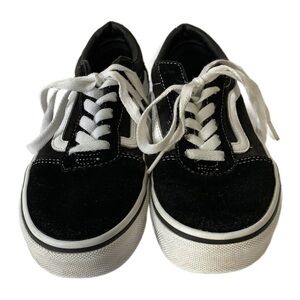 Vans Old Skool Black & White Sidestripe Shoe Youth Size 3.0